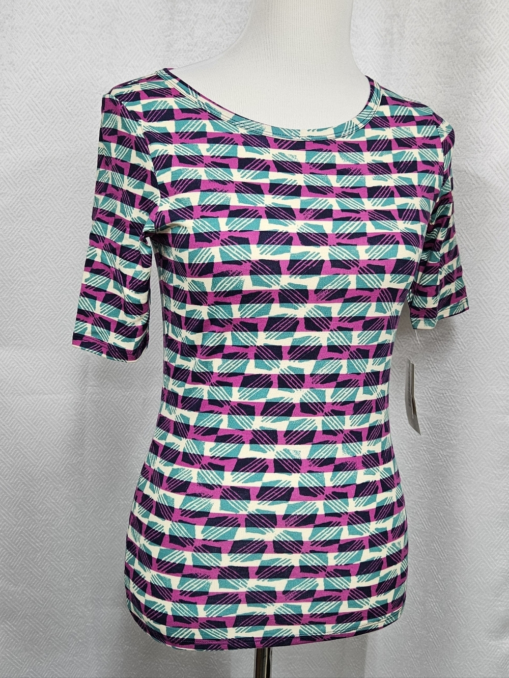 LuLaRoe Gigi XS Short Sleeve Shirt Geometric Tee Pink Teal Navy Top